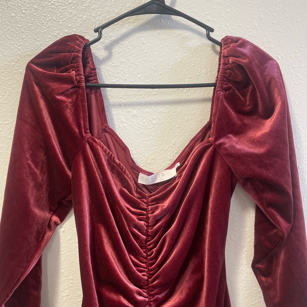 Worn Once ASTR Velvet Dark Redish-Purple Off Shoulder Cocktail Dress - Picture 4 of 6